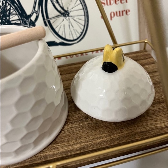 Target Bullseye Playground Honey Bee Decor - Picture 4 of 5